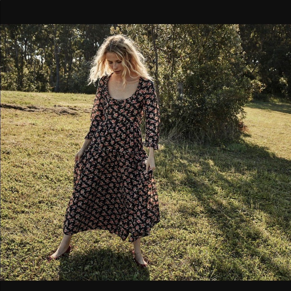 ISO Doen garnet dress L-XL